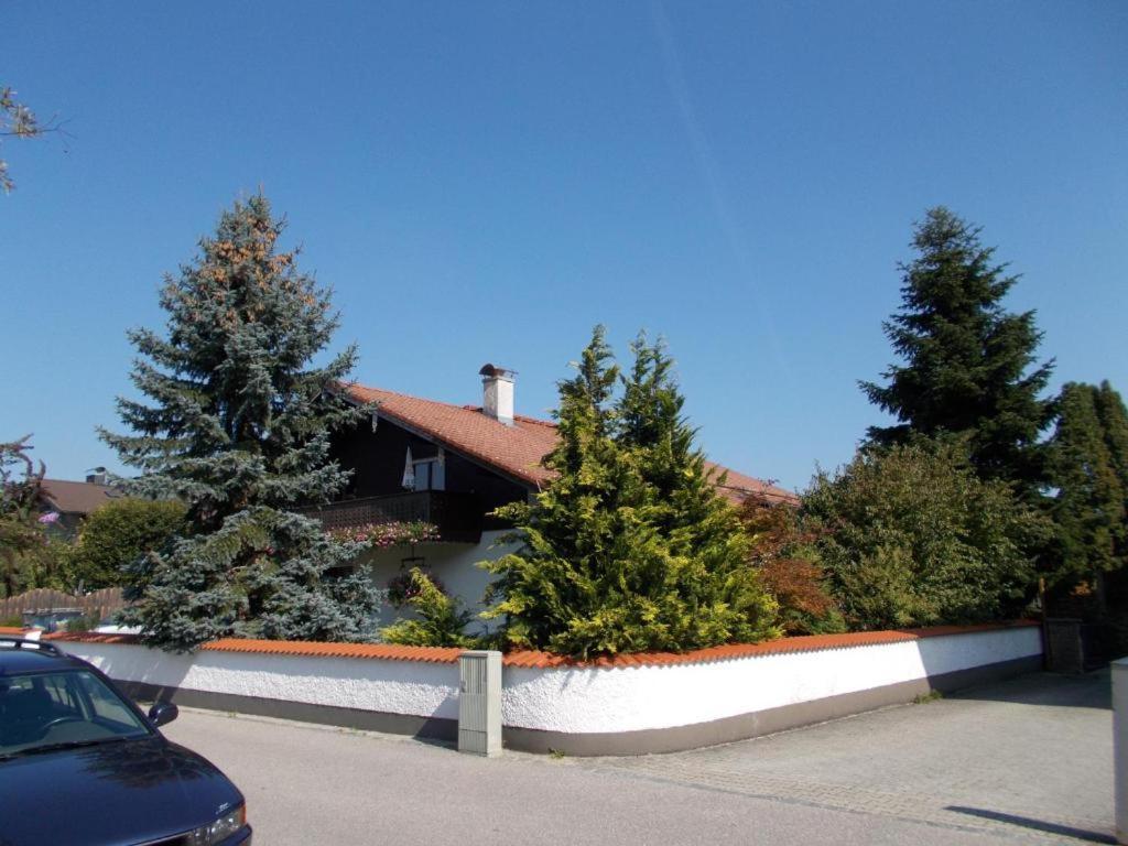 Karl-Stieler-Str. One Room In A 2 Room Appartment ; Lot Space Bruckmühl Εξωτερικό φωτογραφία