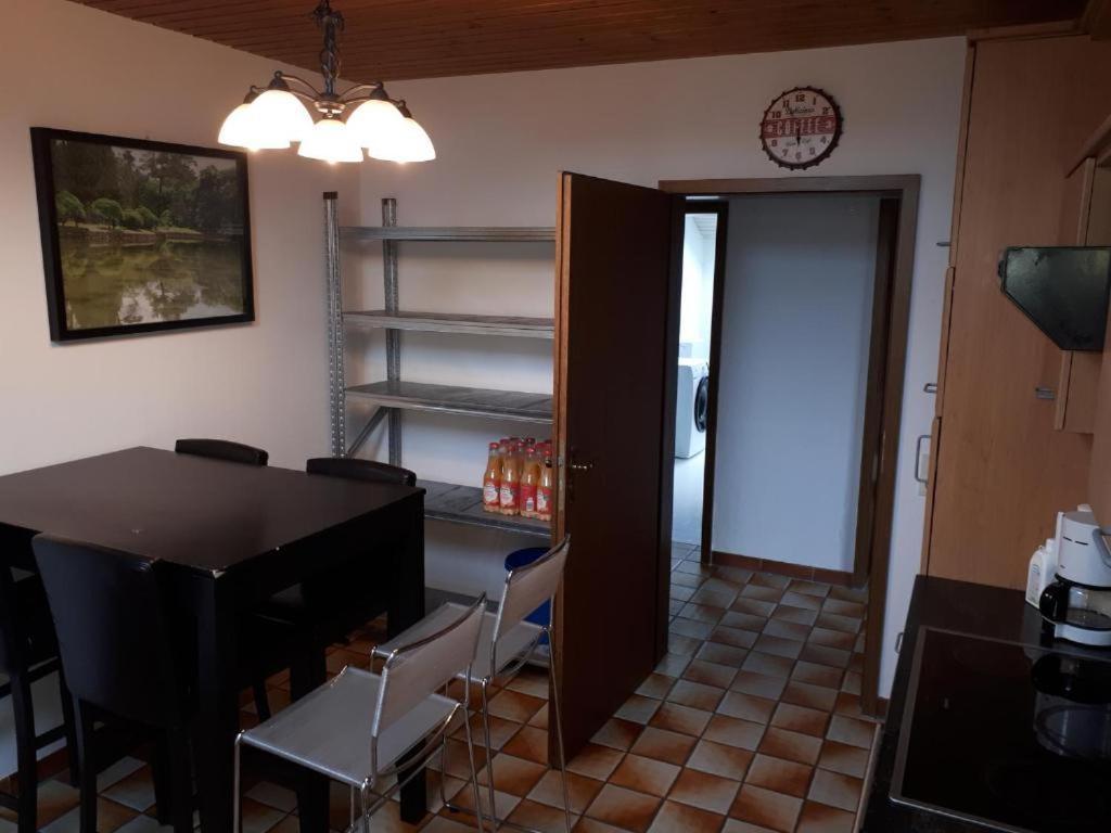 Karl-Stieler-Str. One Room In A 2 Room Appartment ; Lot Space Bruckmühl Εξωτερικό φωτογραφία